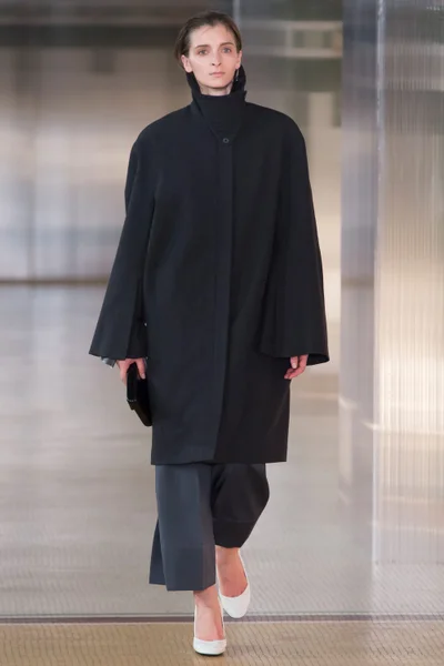 Look 13